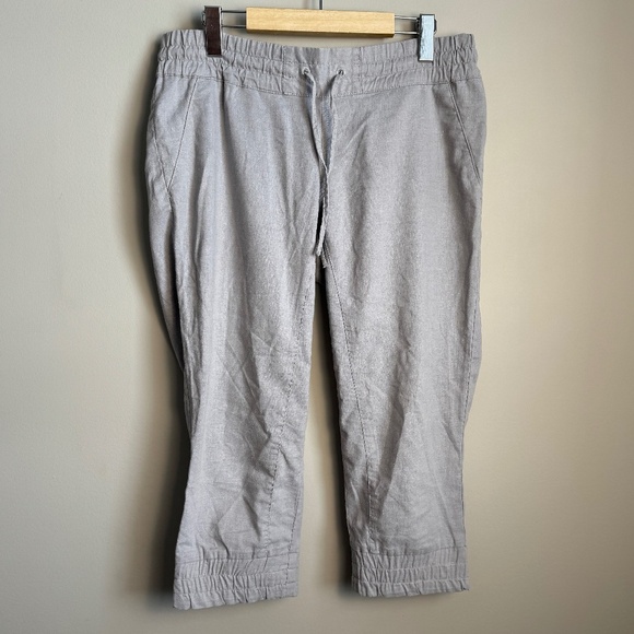 MEC Women's HEMP Capri Jogger Pants Gray Size 6 Cuffed Ankles‎ Pockets - Picture 1 of 12